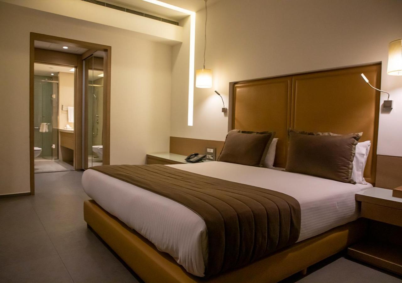 Saifi Suites Hotel Beirut Eksteriør billede