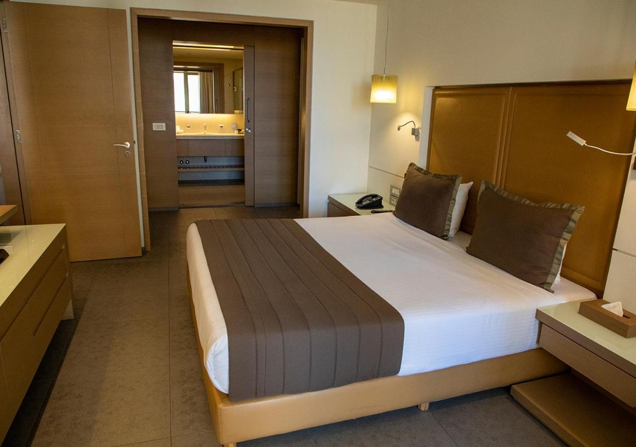 Saifi Suites Hotel Beirut Eksteriør billede