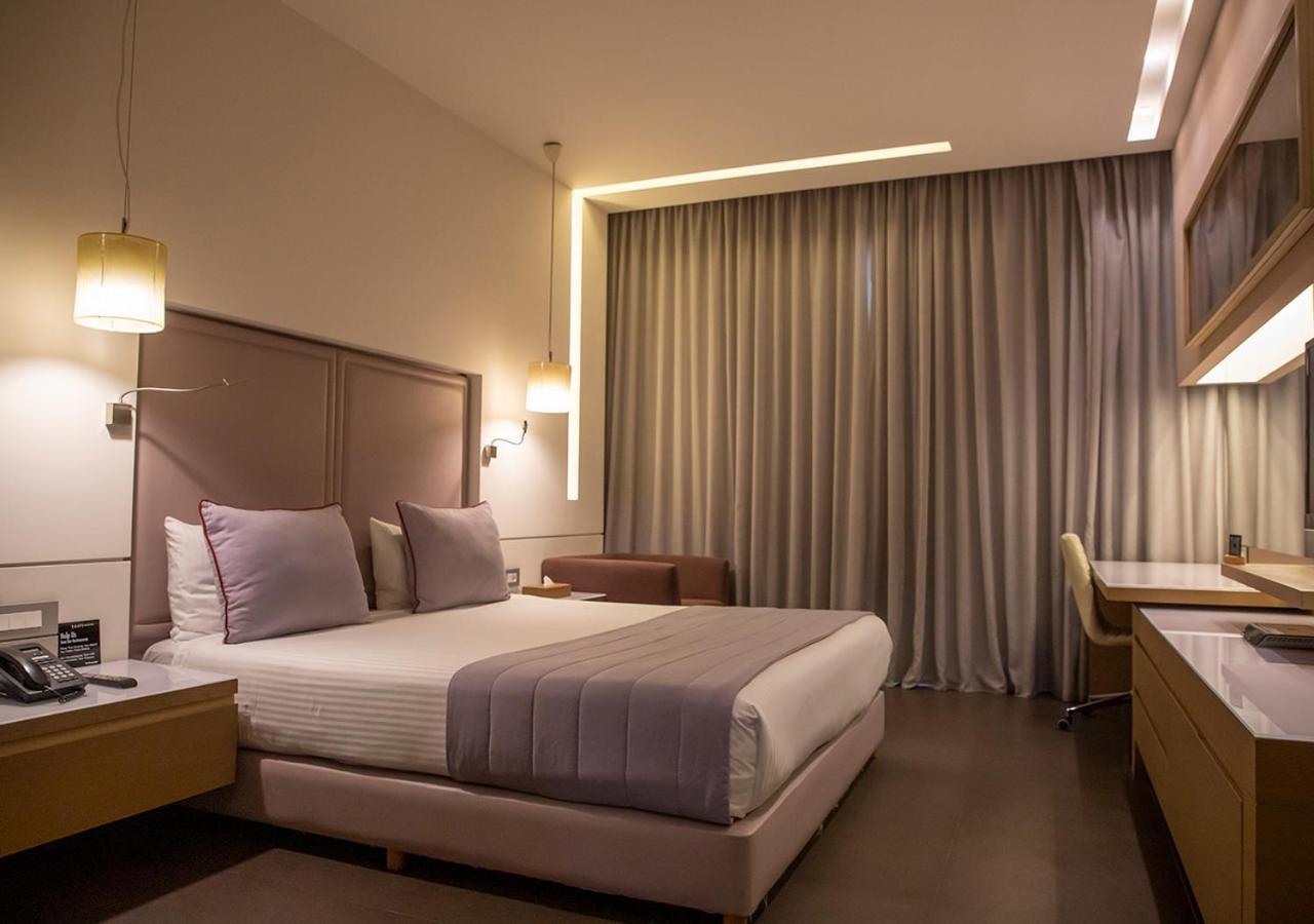 Saifi Suites Hotel Beirut Eksteriør billede