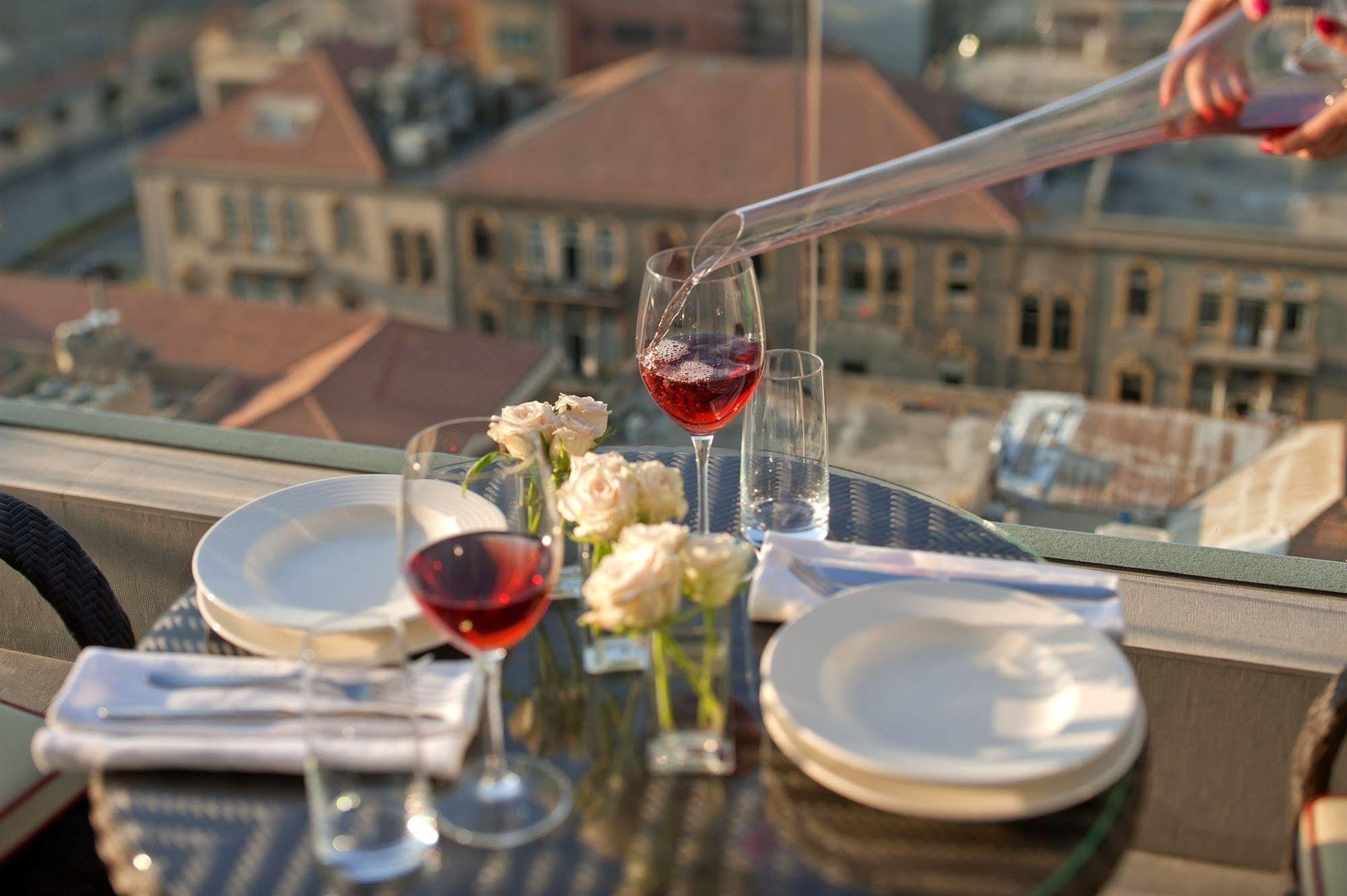 Saifi Suites Hotel Beirut Eksteriør billede